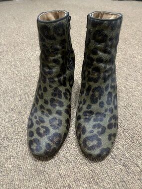 Banana Republic Olive Green Leopard Print Ankle Boots